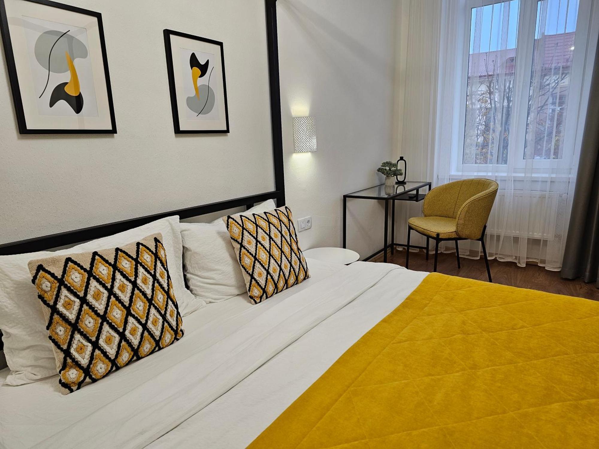Best Apartments On Kyryla & Mefodia Mukatschewo Exterior foto